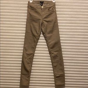 Skinny Straight-Leg Jeans